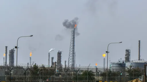 Запасы нефти стремительно снижаются
