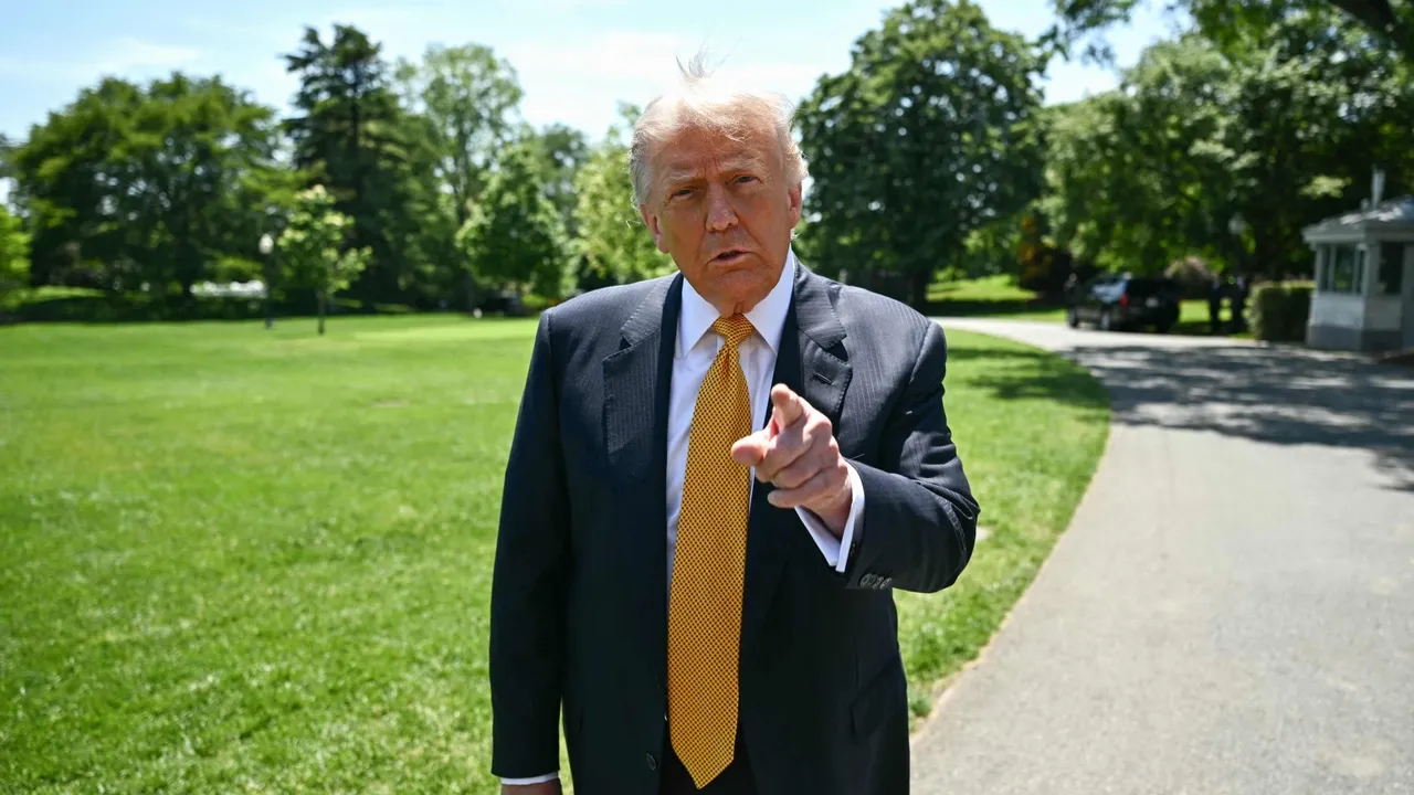 Trump dénonce une “trahison” après des révélations sur les capacités militaires de l’Iran