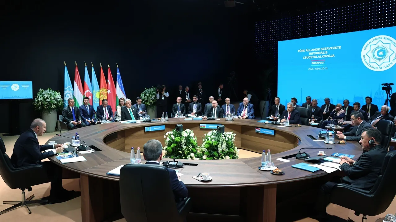 Түркі мемлекеттерінің басшылары Түркістанда басқосады