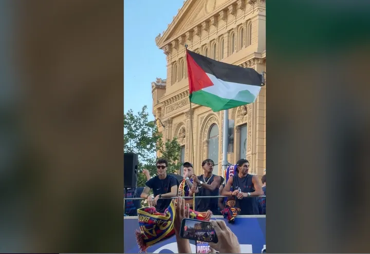 Spain's Sanchez 'proud' of Barcelona star Yamal for waving Palestine's flag