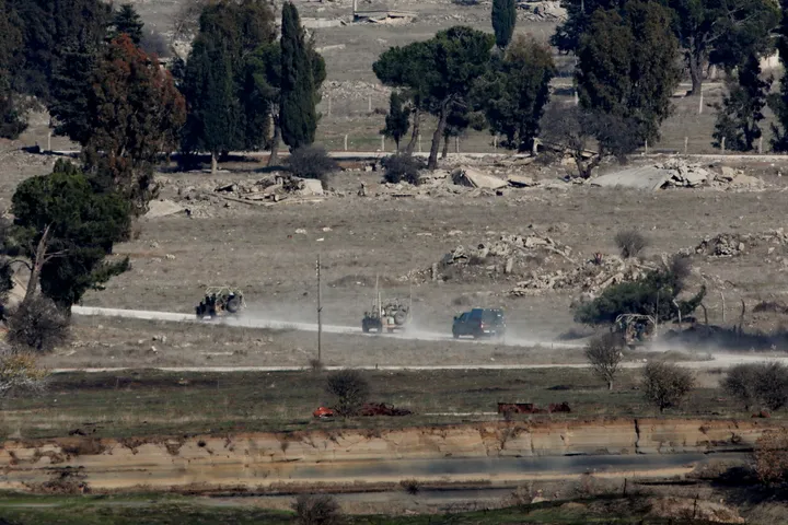 Israeli forces shell Quneitra countryside, detain two in southern Syria raids: report