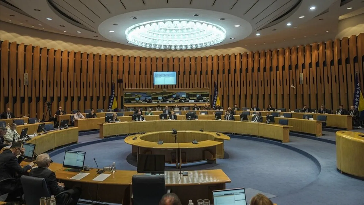 Usvojene izmjene zakona o službi u Oružanim snagama BiH: Vojnici ostaju u službi do 49. godine života