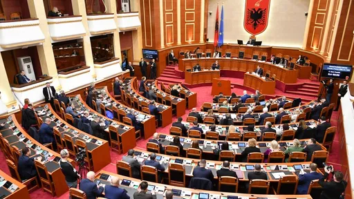 Albanski parlament usvojio rezoluciju o procesu članstva zemlje u EU