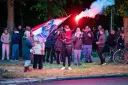 Onrust in Loosdrecht houdt aan: ME zet waterkanon in bij nieuw protest tegen noodopvang