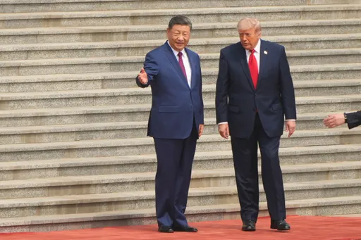 Xi Jinping menerima kunjungan Donald Trump dalam KTT Beijing di tengah konflik Iran