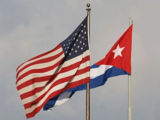 Ministro Negócios Estrangeiros de Cuba alertou para "catástrofe humanitária" se EUA atacarem Cuba