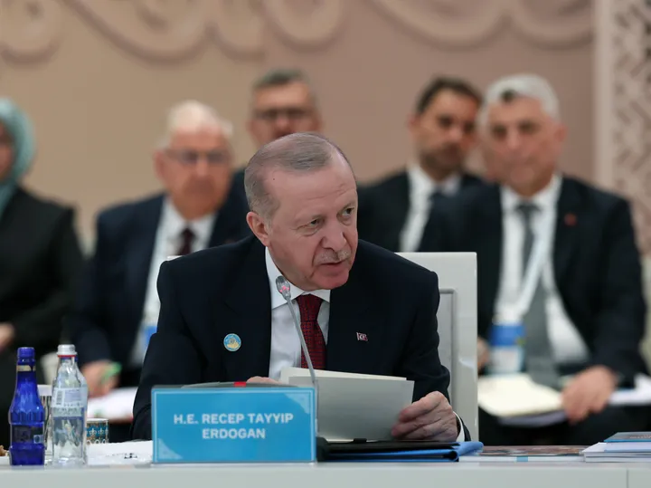 Erdoğan: Bota turke të veprojë në solidaritet mes krizave rajonale dhe transformimit digjital