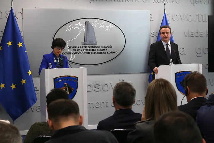 Kurti dhe Kos diskutojnë mbi integrimin e Kosovës dhe formimin e institucioneve të reja