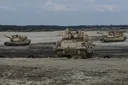 Zyrtari i lartë i NATO-s: Lëvizjet e trupave amerikane nuk paraqesin “rrezik” për krahun lindor