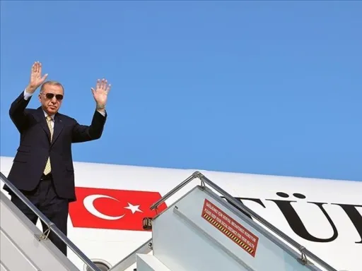 Presidente da Türkiye parte de Astana para Turquestão