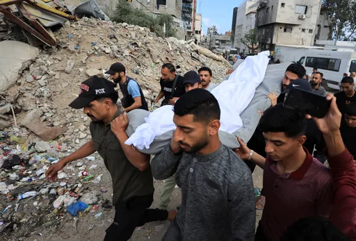 استشهاد 13 فلسطينياً في غزة خلال 48 ساعة وحصيلة ضحايا الإبادة الإسرائيلية ترتفع
