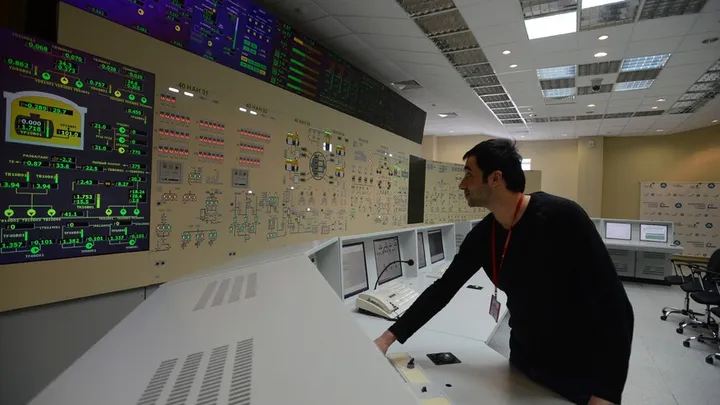 Požar izbio u blizini nuklearne elektrane u Abu Dhabiju nakon napada dronom