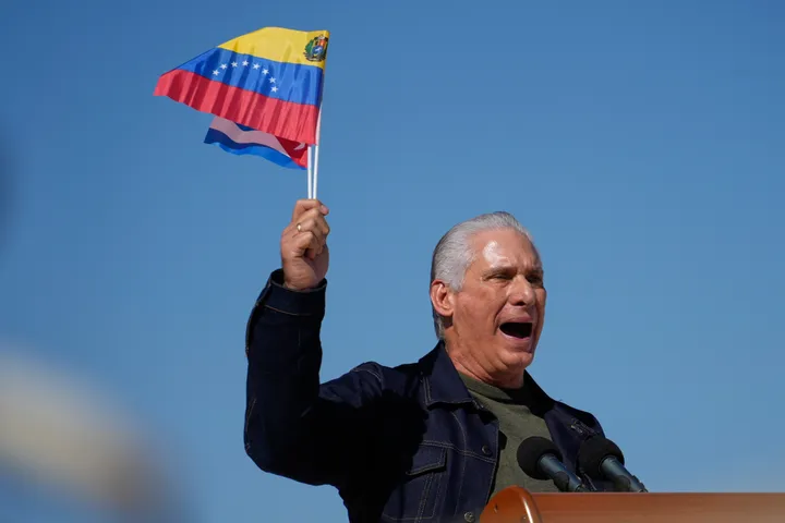 Cuba warns of 'bloodbath' if US launches military strike