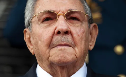 Castro backs Cuba reforms amid crippling US blockade