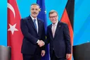 Фидан од Берлин повикува на дијалог меѓу САД и Иран, додека Германија ја поддржува Туркије