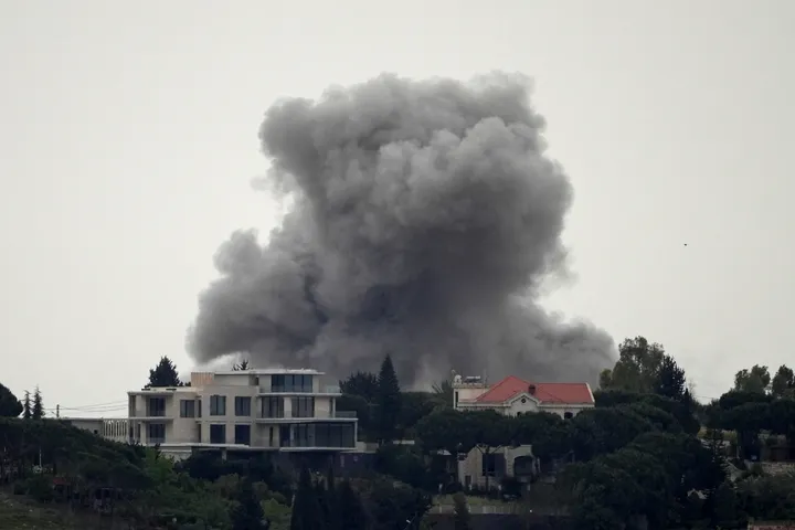 Troje ubijenih i 10 povrijeđenih u novim izraelskim zračnim napadima na Liban uprkos primirju