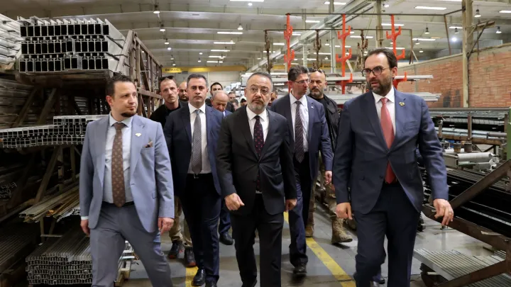 السفير التركي لدى دمشق: الآلات التركية ستدعم النهوض بالصناعة في سوريا