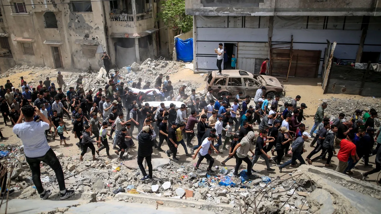 Israel bombardeia ponto de distribuição de alimentos, mata mais quatro palestinianos em Gaza
