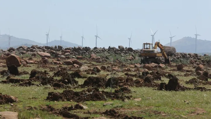 Ushtria izraelite bombardon zonat bujqësore në Sirinë jugperëndimore