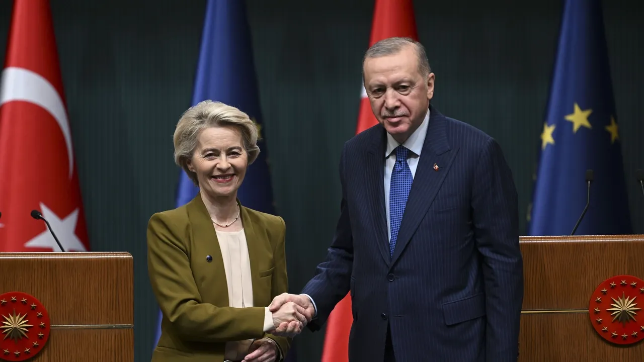الرئيس أردوغان: التوترات في المنطقة أبرزت الأهمية الاستراتيجية للعلاقات بين تركيا والاتحاد الأوروبي