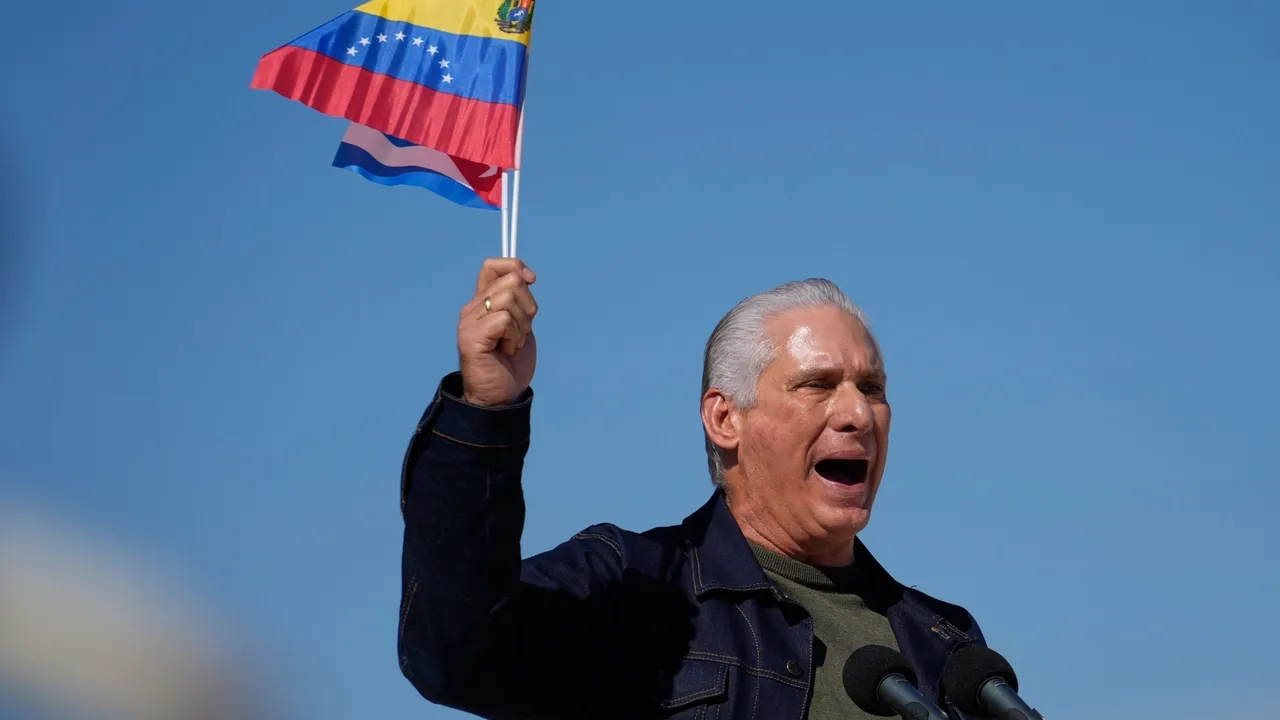 Cuba alerta para um “banho de sangue” caso os EUA lancem um ataque militar
