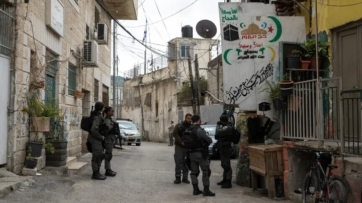 Kolonët izraelitë plagosin shtatë palestinezë në Bregun Perëndimor të pushtuar
