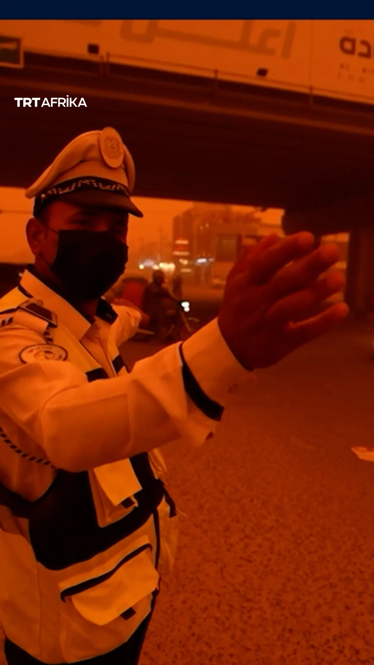Guguwa ta mayar da sararin samaniyar Najaf a Iraqi ruwan goro