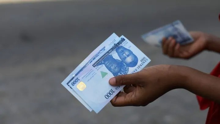 Nigeria's central bank maintains key rate, says caution needed