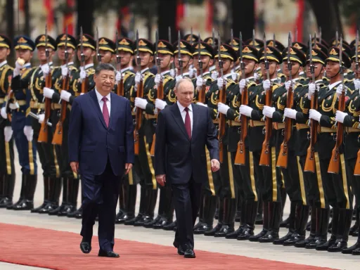 Putin e Xi Jinping encontram-se em Pequim dias após a visita de alto perfil de Donald Trump à China