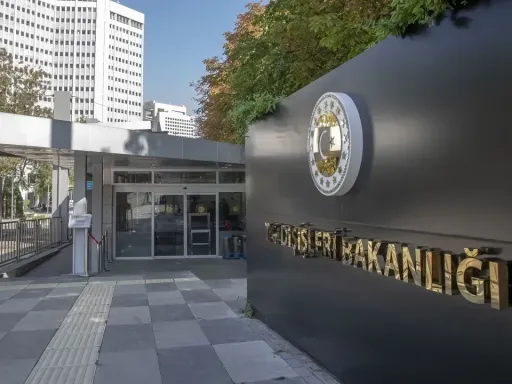 Grécia está a tentar encobrir os crimes atrozes que cometeu, diz a Türkiye