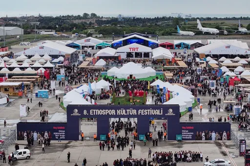 Fillon Festivali i 8-të Kulturor i Etnosporteve në Istanbul
