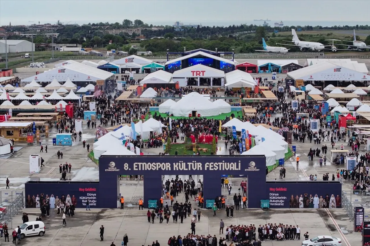 Fillon Festivali i 8-të Kulturor i Etnosporteve në Istanbul