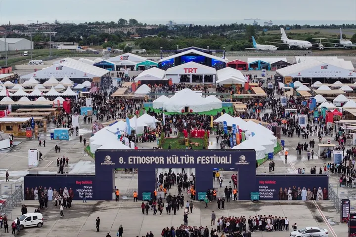 Fillon Festivali i 8-të Kulturor i Etnosporteve në Istanbul