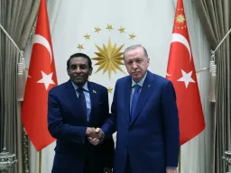 رئیس‌جمهور اردوغان در دیدار با نخست‌وزیر سودان بر حمایت از ثبات و تمامیت ارضی این کشور تأکید کرد