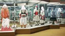 Каде се чуваат околу 20 000 парчиња од македонски народни носии?