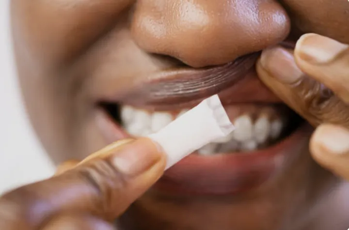 Génération piégée : comment les sachets de nicotine séduisent la jeunesse africaine