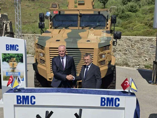 Helez u Turkiye potpisao ugovor za nabavku sanitetske verzije novog vozila KIRPI za OS BiH