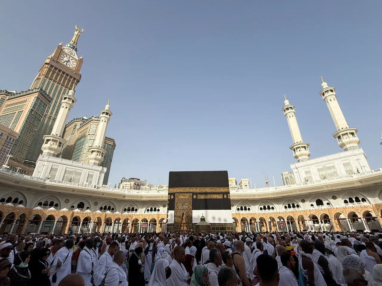 Saudijska Arabija koristi dronove i AI za bolju sigurnost tokom hadža 2026. godine