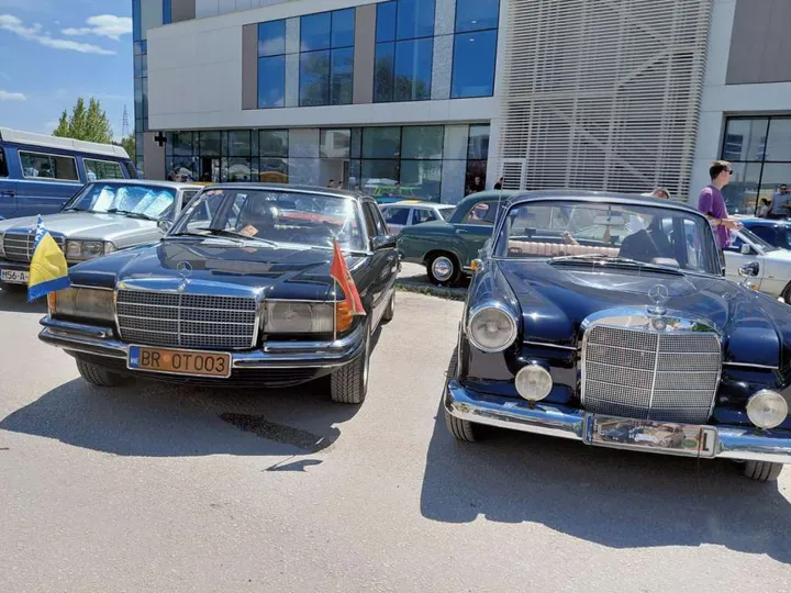Više od 200 oldtimera u Mostaru na jednom od najvećih skupova te vrste u Europi