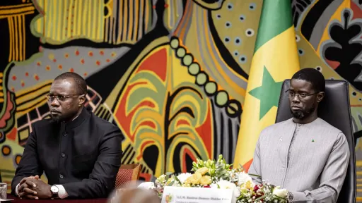 Sénégal: le président met fin aux fonctions du Premier ministre Ousmane Sonko
