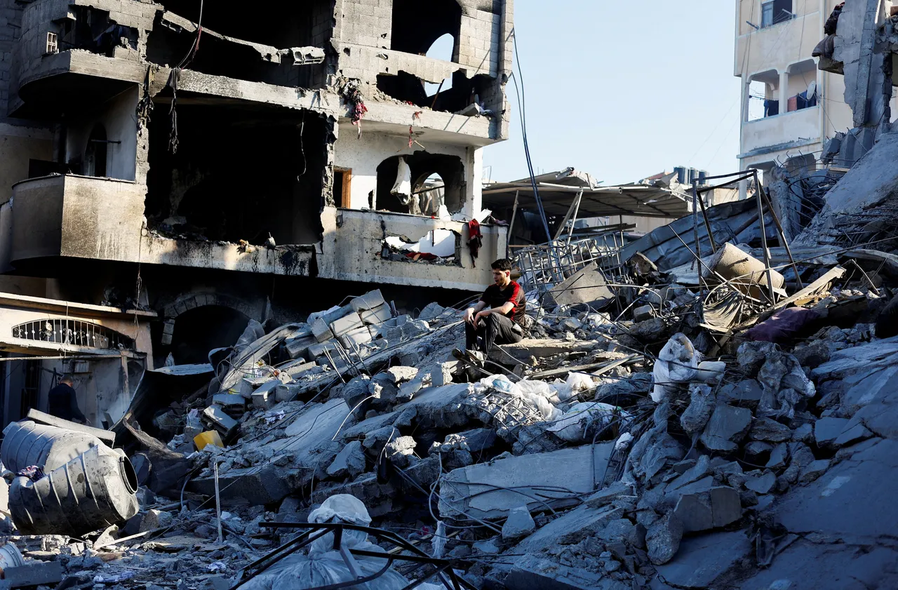 استشهاد 3 فلسطينيين من عائلة واحدة في غارة للاحتلال على النصيرات