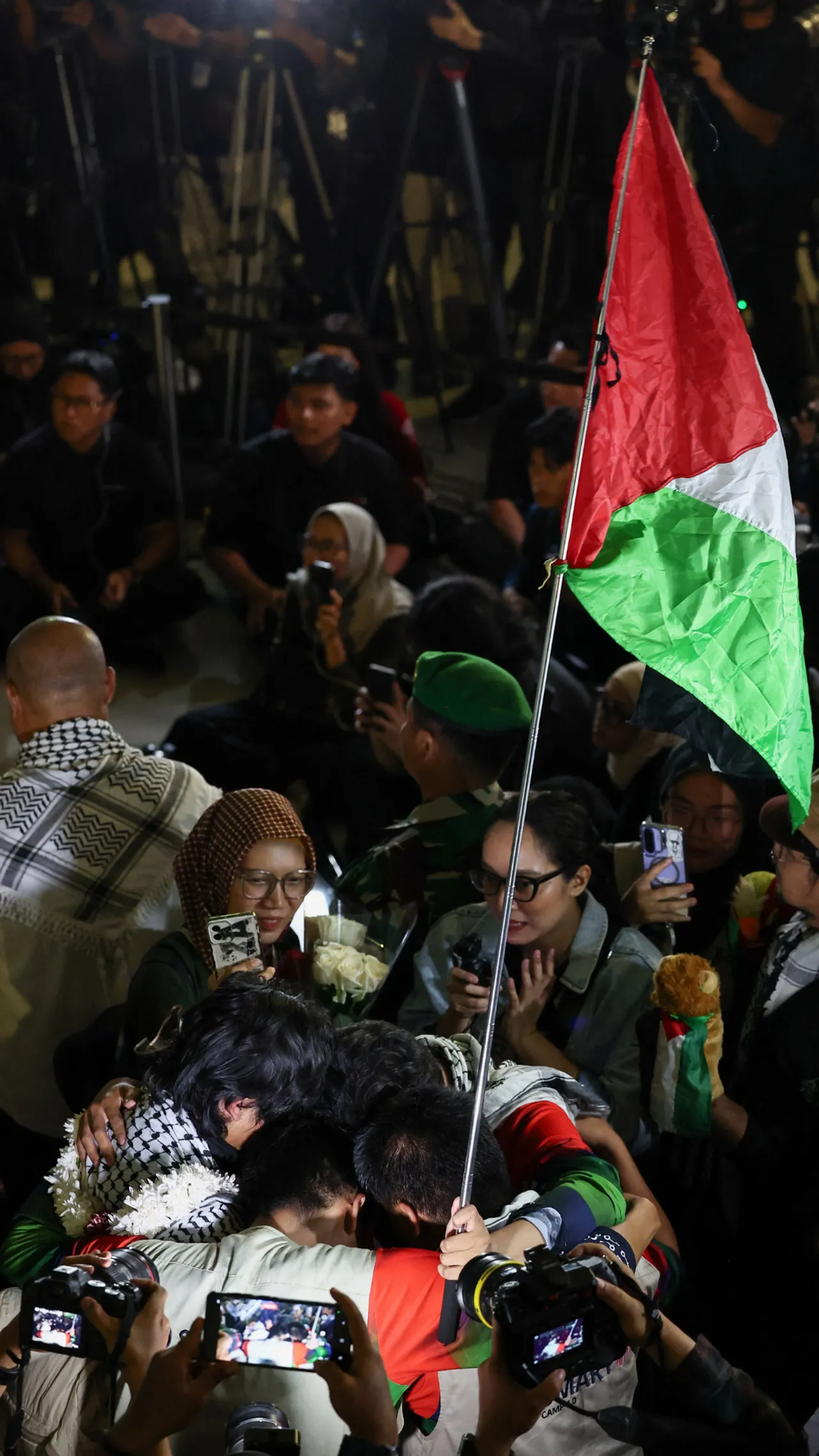 9 WNI aktivis Global Sumud Flotilla tiba di Jakarta setelah dibebaskan Israel
