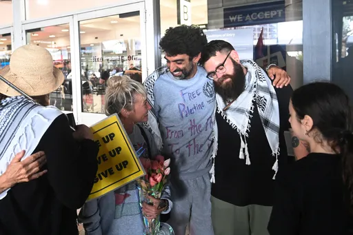 Aktivis flotilla Gaza Australia menceritakan kembali penyiksaan dan pelecehan seksual saat ditahan di Israel