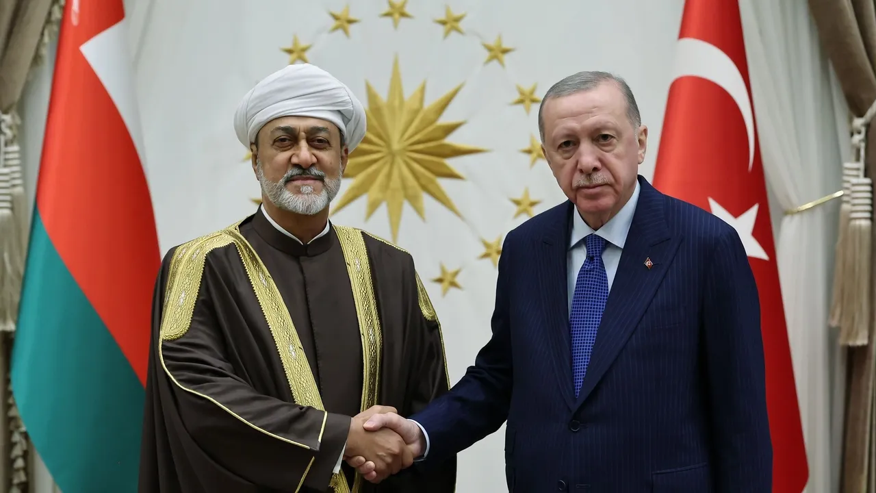 أردوغان يبحث مع سلطان عمان القضايا الإقليمية والدولية ويؤكد دعم الجهود الدبلوماسية