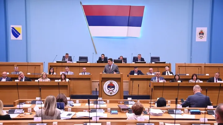 Skupština bh. entiteta RS usvojila deklaraciju o zatvaranju OHR-a, zatraženo ukidanje funkcije visokog predstavnika u BiH