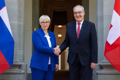 Pirc Musar u Švicarskoj podržala nove investicije u slovenačku farmaceutsku industriju