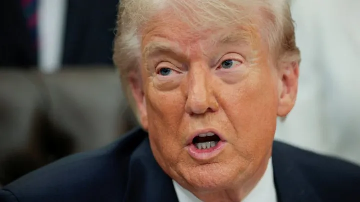 Trump raises refugee ceiling by 10,000 to bring in more white South Africans