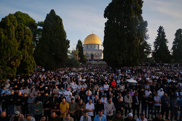 Oko 140.000 muslimana klanjalo u džamiji Al-Aksa prvog dana Kurban-bajrama