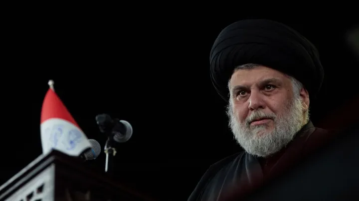 الصدر يعلن انفكاك "سرايا السلام" عن تياره والتحاقها بالدولة.. والحكومة العراقية ترحب بالخطوة