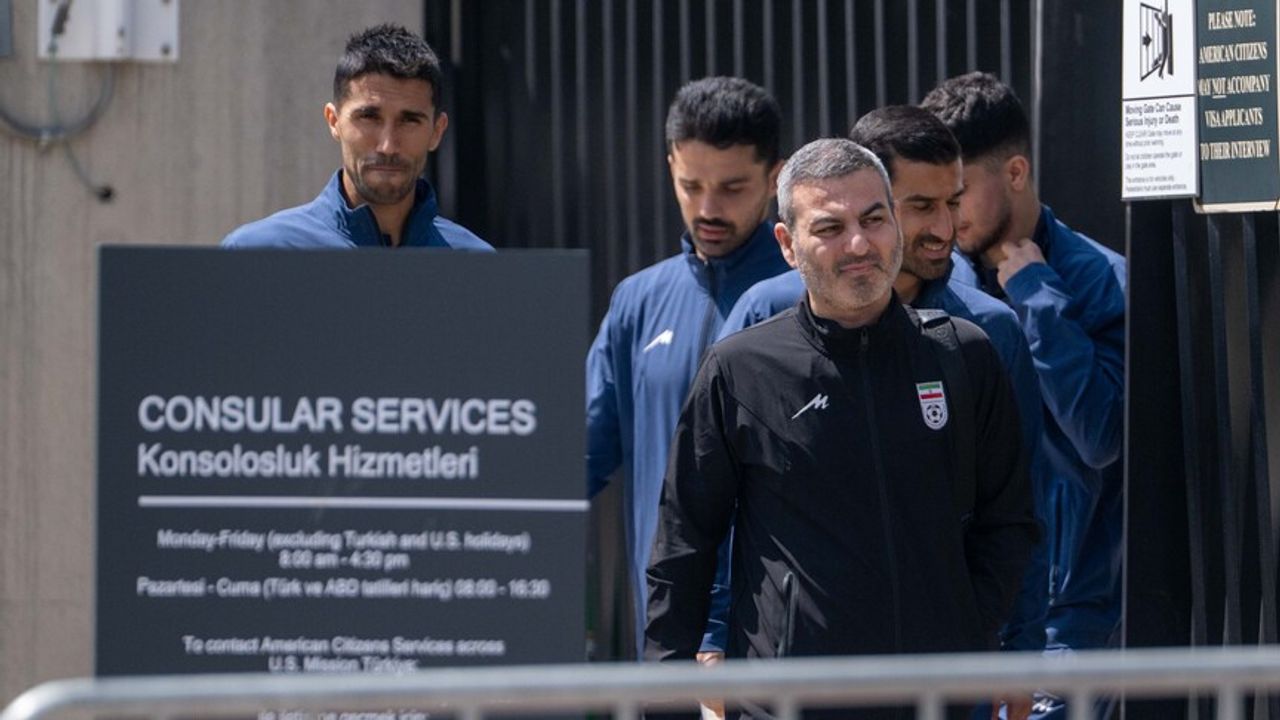 Kreu i Federatës iraniane të Futbollit  Vizat për Kupën e Botës duhet të lëshohen në kohë